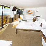 Aviva Superior Make Friends Hotel