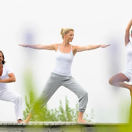 Aviva Superior Make Friends