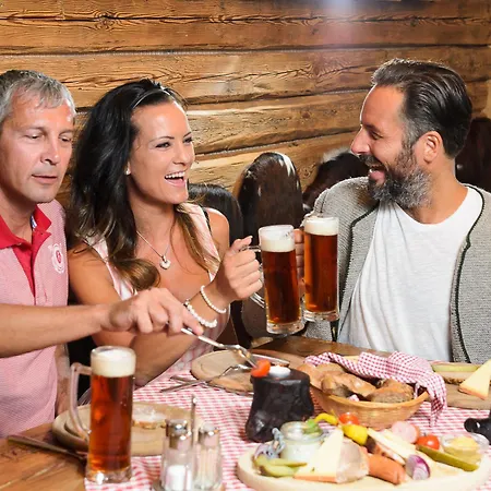 Hotel Aviva Superior Make Friends