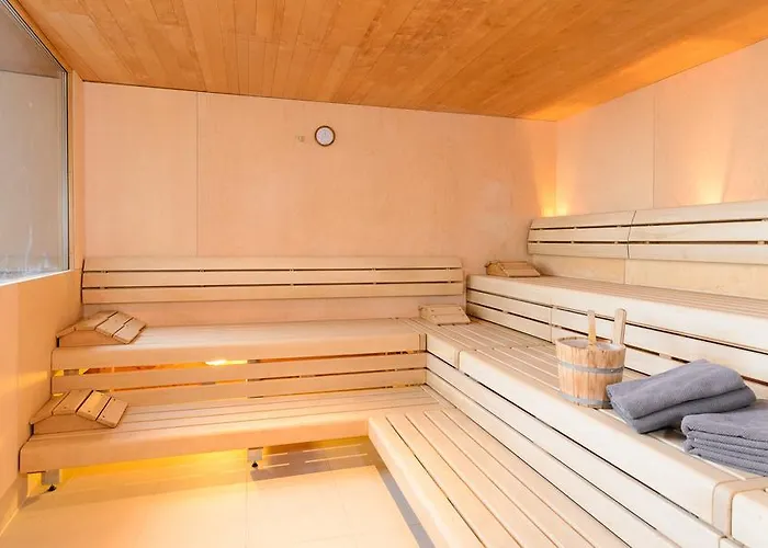 Hotel Aviva Superior Make Friends 4*