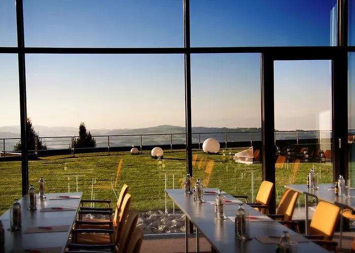 Aviva Superior Make Friends Hotel 4*