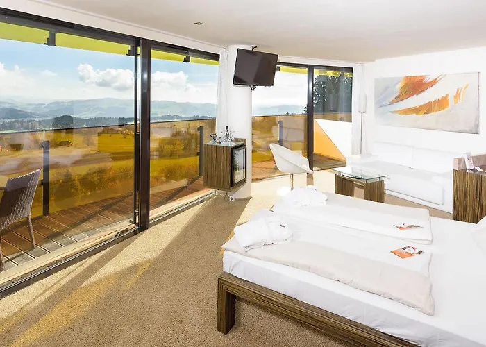 Aviva Superior Make Friends 4*